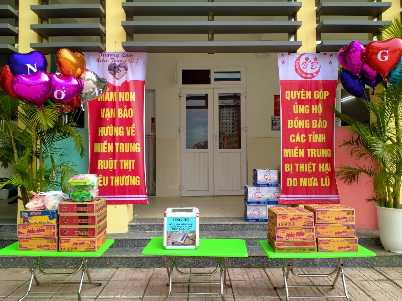 Trường MN Vạn Bảo phát động tuần lễ " Hướng về miền Trung thân yêu"